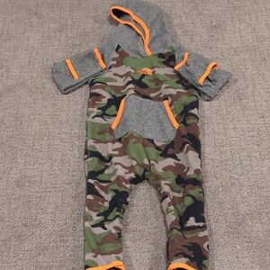 The North Face Fleece Size 6-12 Months Romper One Piece